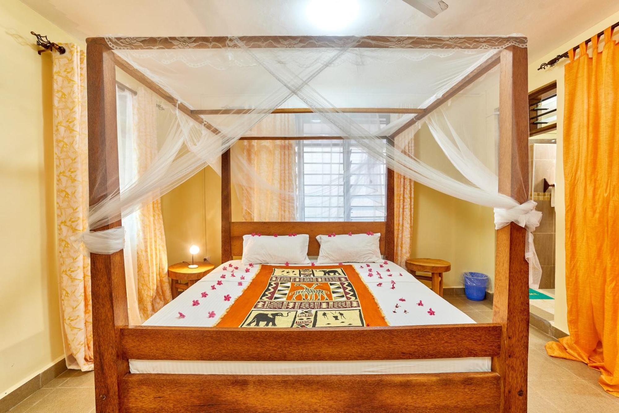 Diani Beach Gold Apartments Bagian luar foto