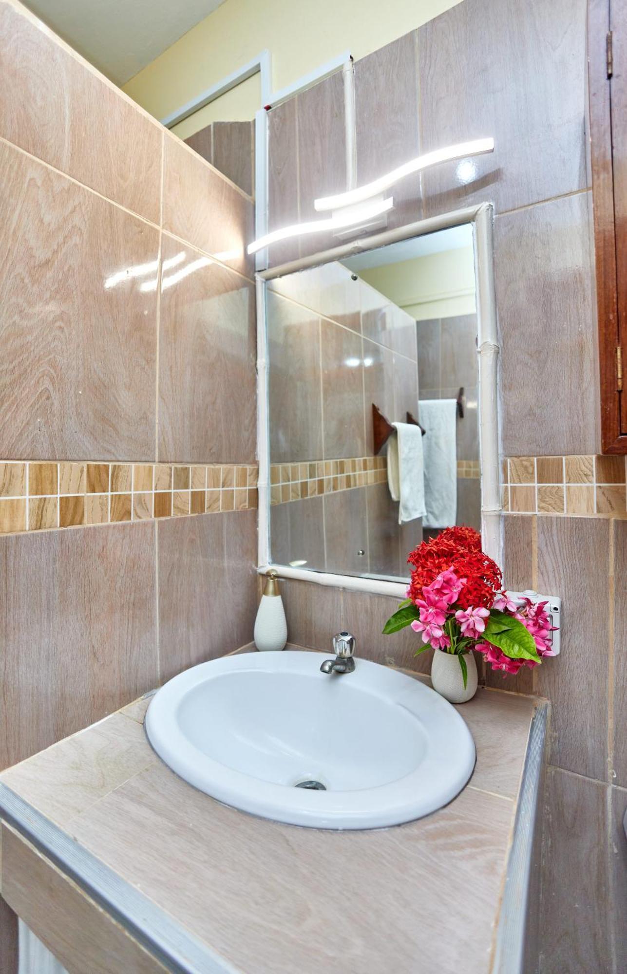 Diani Beach Gold Apartments Bagian luar foto